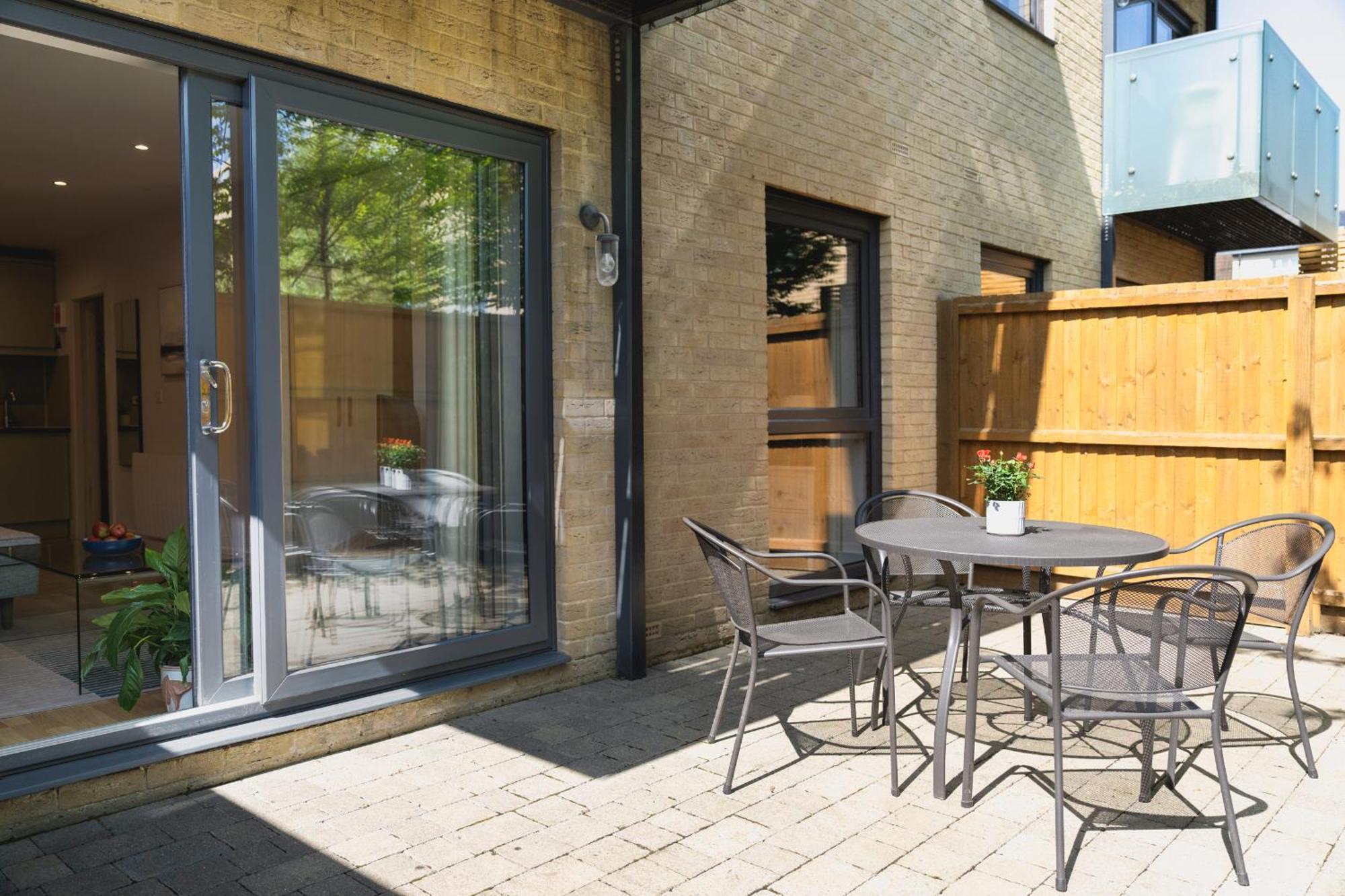 Your Space Apartments - Eden House CBG Esterno foto